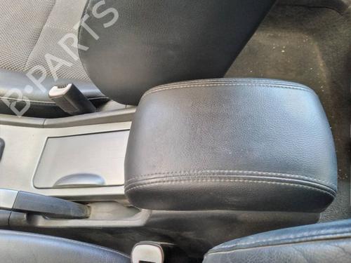 Used Armrest / Center console Armrest / Center console 12588832 12588832