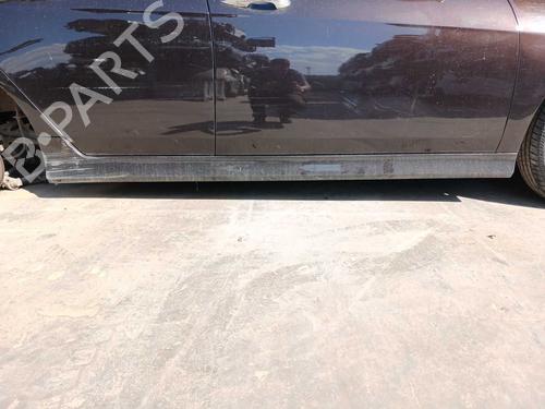 Used Right sideskirt Right sideskirt 38525281 38525281