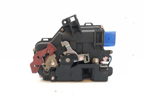 Front left lock AUDI A3 Sportback (8PA) 2.0 TDI 16V | BP12301552C98 