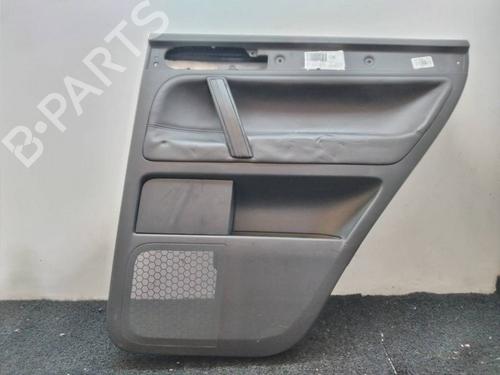 Verkleidung hinten rechts für VW TOUAREG (7LA, 7L6, 7L7) 5.0 V10 TDI (313 hp) 9849906