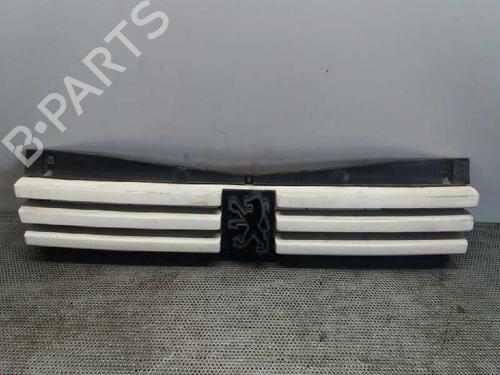 Used Grille PEUGEOT 205 II (20A/C) 1.4 (75 hp) 2814743