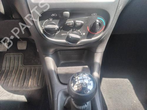 Left mirror PEUGEOT 206 Hatchback (2A/C) 1.4 HDi eco 70 | BP9837970C26 