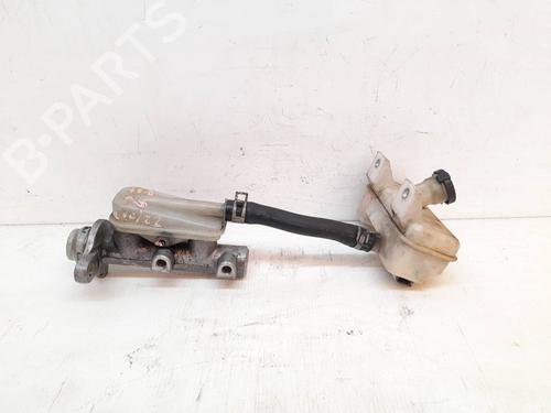 Used Brake master cylinder NISSAN NV200 / EVALIA Bus 1.5 dCi 90 (M20, M20M) (90 hp) 9736073