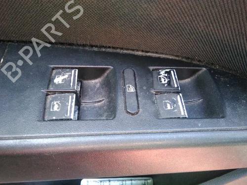 Fuse box SEAT LEON (1P1) 1.9 TDI | BP5655665E1 