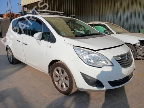 Right front fog light OPEL MERIVA B MPV (S10) 1.7 CDTI (75) | BP37873132C31 - Image 4