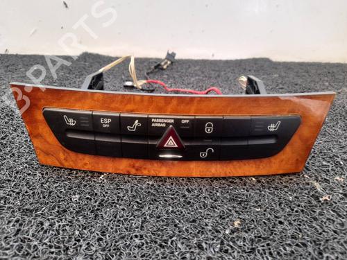 Used Warning switch Warning switch MERCEDES-BENZ E-CLASS (W211) E 220 CDI (211.006) (150 hp) 9837780 9837780