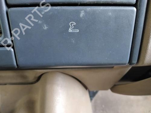 Used Ashtray LAND ROVER DISCOVERY I (LJ) 2.5 TDI 4x4 (113 hp) 14043542