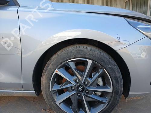 Used Right front fenders Right front fenders 37702140 37702140