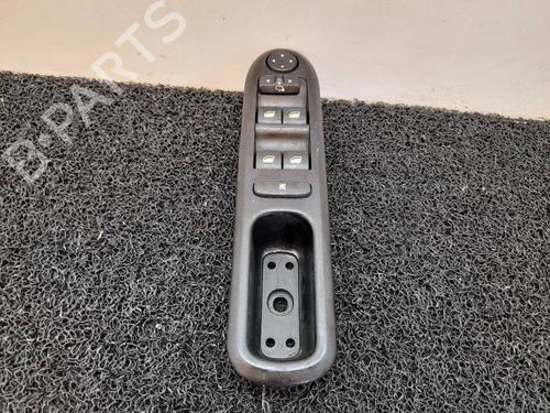 Used Left front window switch Left front window switch 7968064 7968064