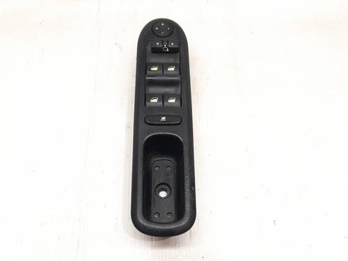 Used Left front window switch PEUGEOT 407 (6D_) 2.0 (6DRFNB, 6DRFNE) (136 hp) 29807331