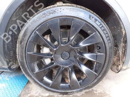 Front right wheel arch trim TESLA MODEL Y (5YJY)  | BP29532432C135 