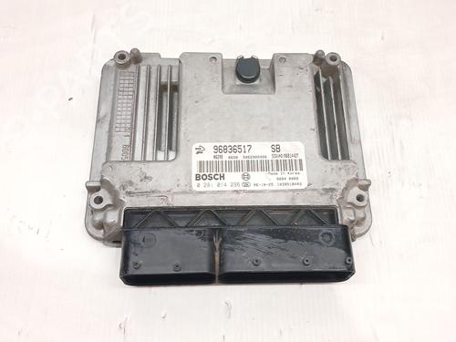 Used Engine control unit (ECU) Engine control unit (ECU) CHEVROLET CAPTIVA (C100, C140) 2.0 D 4WD (150 hp) 33719308 33719308