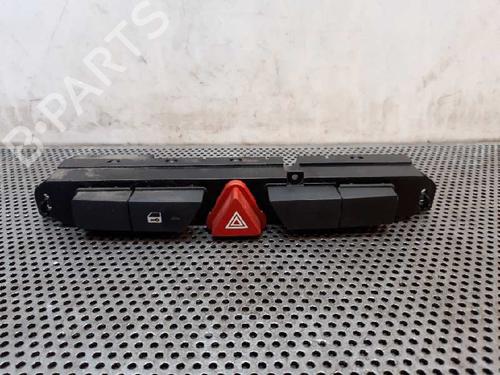 warning-switch-kia-ceed-hatchback-ed-202006302-937001h000-2006-2007-2008-2009-2010-2011-2012-5623331 main image