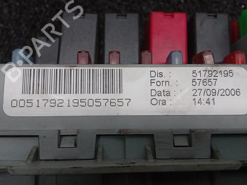 Fuse box LANCIA YPSILON (843_) 1.4 16V (843.AXC11, 843.AXC1B, 843.AXC1A) | BP9681836E1 