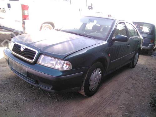 Left taillight SKODA OCTAVIA I (1U2) 1.9 TDI | BP4633405C34 