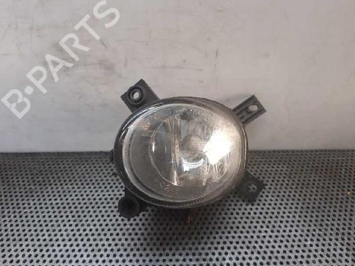 Used Left front fog light Left front fog light AUDI A4 B7 (8EC) 2.0 TDI (140 hp) 2687941 2687941