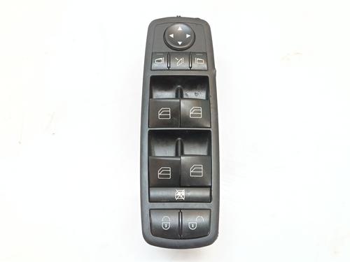 Venstre fortil elrude kontakt Venstre fortil elrude kontakt MERCEDES-BENZ B-CLASS Sports Tourer (W245) [2005-2011] 36391330 36391330