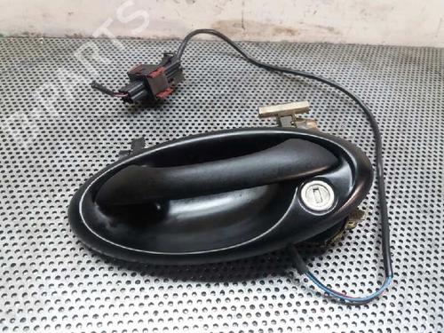 Used Front left exterior door handle Front left exterior door handle 2428736 2428736