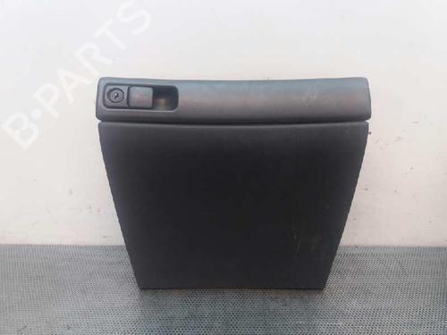 Used Glove box VOLVO V40 Estate (645) 1.8 i (125 hp) 597891