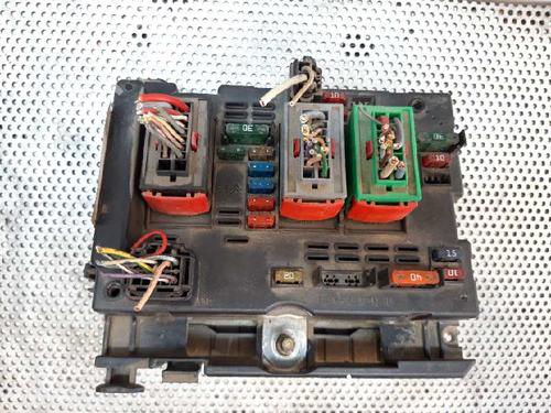 Used Fuse box PEUGEOT 307 (3A/C) 2.0 HDi 90 (90 hp) 6049580