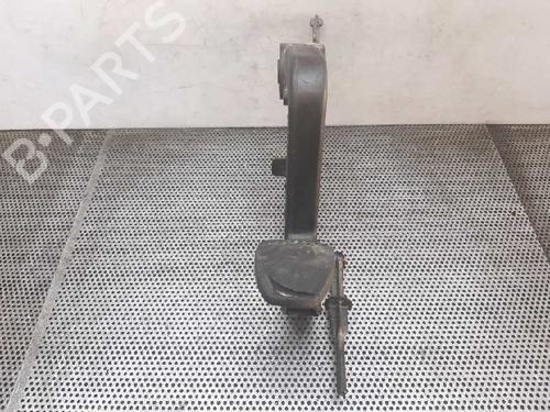 Clutch pedal MERCEDES-BENZ SPRINTER 2-t Van (B901, B902) [1995-2006]  8768021