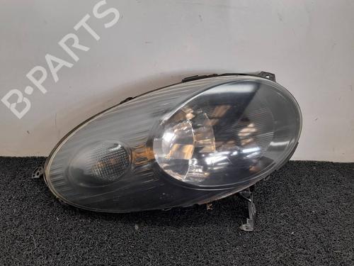 Used Right headlight NISSAN MICRA III (K12) 1.2 16V (80 hp) 7453068