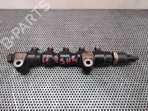 Used Injection rail Injection rail 1970290 1970290