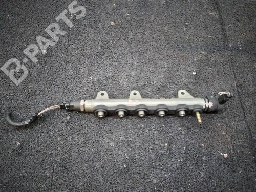 Used Injection rail Injection rail RENAULT LAGUNA II (BG0/1_) 2.0 dCi (BG1T) (150 hp) 11053676 11053676