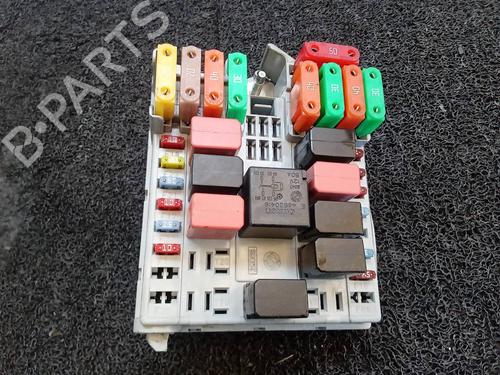 Used Fuse box Fuse box 7164205 7164205