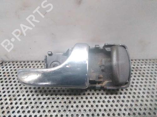 Used Front right interior door handle Front right interior door handle NISSAN TERRANO II (R20) 2.7 TDi 4WD (125 hp) 3438542 3438542