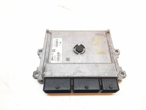 engine-control-unit-ecu-dacia-sandero-ii-237105499r-237107175r-2012-17070629 main image