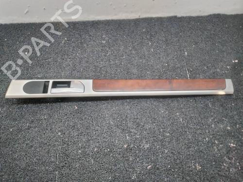 Used Rear right interior door handle Rear right interior door handle VW TOUAREG (7LA, 7L6, 7L7) 5.0 V10 TDI (313 hp) 9851765 9851765