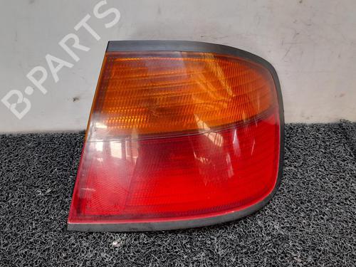 Used Right taillight NISSAN PRIMERA (P11) 2.0 TD (90 hp) 10916600