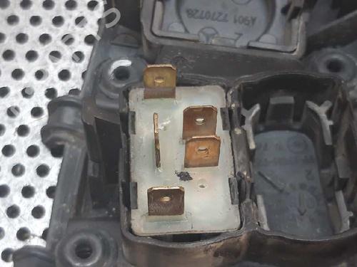 Right front window switch MERCEDES-BENZ SPRINTER 2-t Van (B901, B902) 211 CDI (901.661, 901.662, 902.661, 902.662) | BP2705734I26 