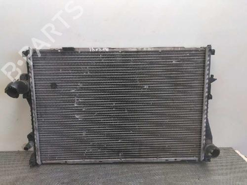 Used Water radiator Water radiator 638717 638717