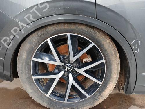 hjre-bagtil-skrm-liste-vw-touareg-cr7-rc8-2017-39537996 main image