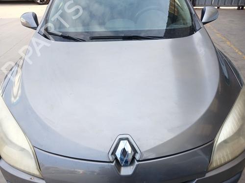 hood-renault-megane-iii-hatchback-bz01_-b3_-2008-36292773 main image