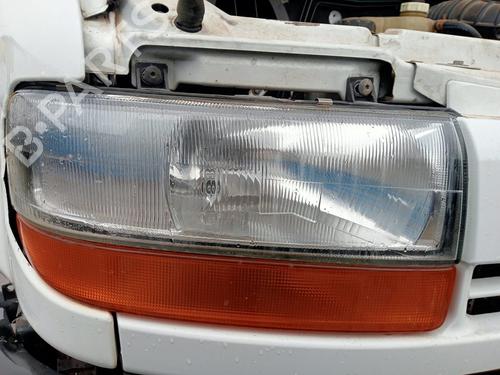 Phare droit RENAULT MASTER II Van (FD) 2.5 D (FD0A, FD0E, FD2E, FD3E) (80 hp) 31269052