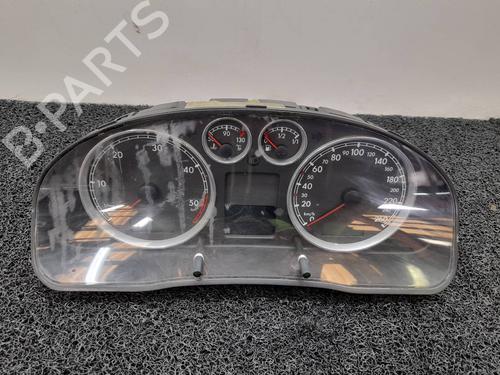 Used Instrument cluster Instrument cluster VW PASSAT B5.5 (3B3) [2000-2005] 7570452 7570452