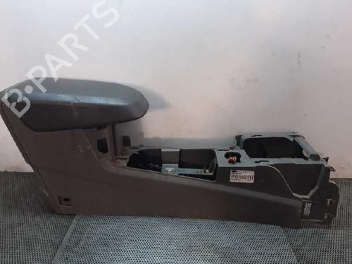 Used Armrest / Center console FORD FOCUS II (DA_, HCP, DP) 1.6 TDCi (109 hp) 7152141