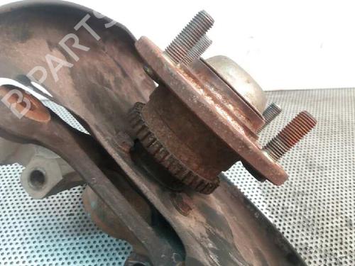 Left rear steering knuckle HYUNDAI ELANTRA III Saloon (XD) 2.0 CRDi | BP640035M27 