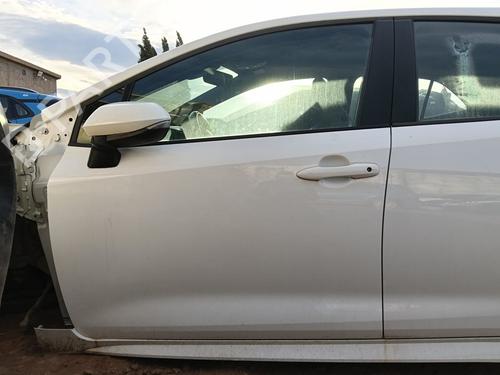 Used Left front door TOYOTA COROLLA Hatchback (_E21_, _EA1_, _EH1_) [2018-2026]  32208571