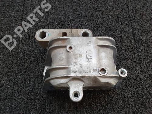 Used Engine mount Engine mount VW GOLF V (1K1) [2003-2010] 10243776 10243776