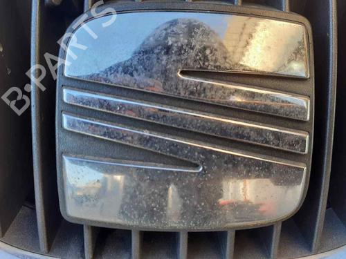 Used Front wiper motor SEAT LEON (1M1) [1999-2006]  30727325