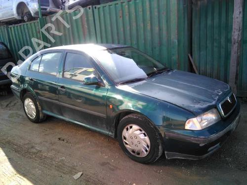 Left taillight SKODA OCTAVIA I (1U2) 1.9 TDI | BP4633405C34 