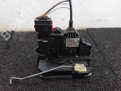 Used Front right lock OPEL CORSA D (S07) 1.2 (L08, L68) (80 hp) 4432416