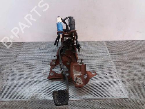 Used Break pedal FORD FIESTA VI (CB1, CCN) 1.4 TDCi (68 hp) 8767926