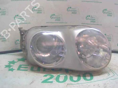 Used Right headlight HYUNDAI COUPE I (RD) 1.6 16V (116 hp) 111577
