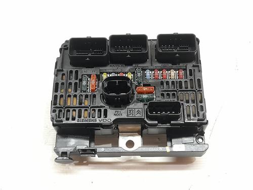 Used Fuse box CITROËN C4 I (LC_) [2004-2014]  30926692