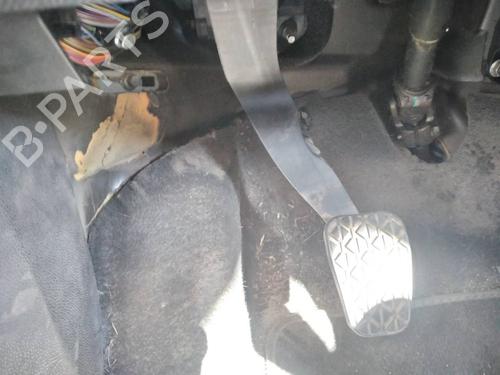 Used Clutch pedal FORD FIESTA VI (CB1, CCN) 1.0 EcoBoost (100 hp) 11787778